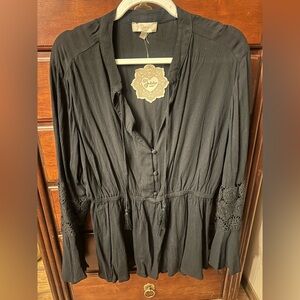 Indulge Instyle Black Button-Front Boho Top with Crochet Sleeve Detail Size 1x